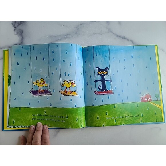 Pete the Cat Ser.: Pete the Cat: Five Little Ducks : An Easter and Springtime... - Picture 6 of 10